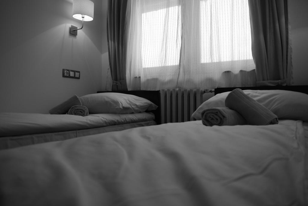Guest House Zavicaj ปาเล ห้อง รูปภาพ